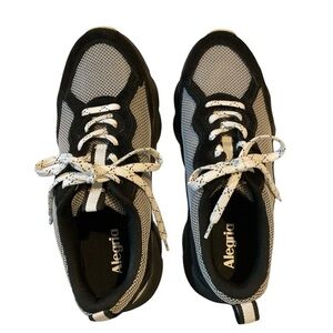 NEW Women’s ALEGRIA Blk/Wht Boom-Joy! Sneakers Sz 39 SaLe‼️50% OFF‼️
